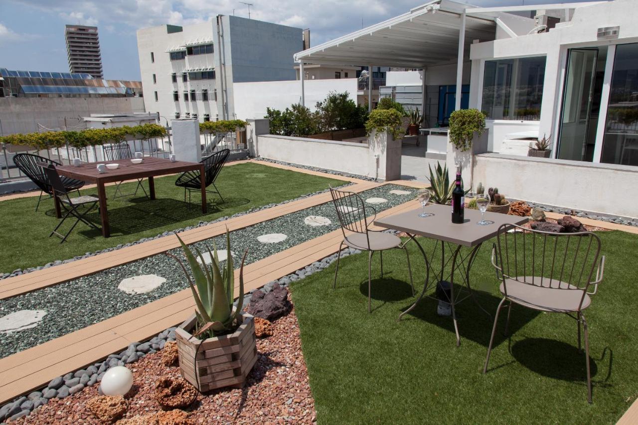 Gorgeous Penthouse With Private Jacuzzi And Amazing View! Apartment Athens Exterior photo