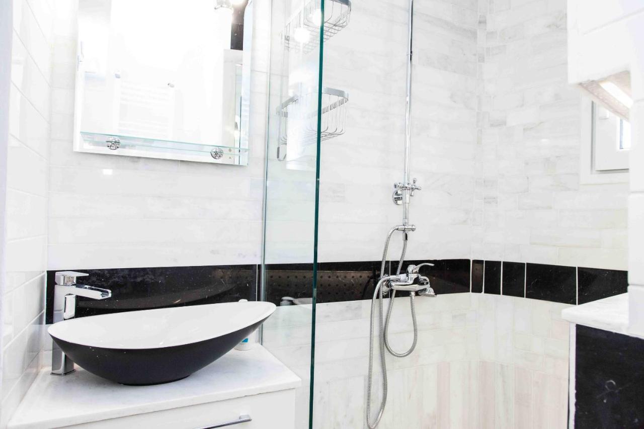 Gorgeous Penthouse With Private Jacuzzi And Amazing View! Apartment Athens Exterior photo